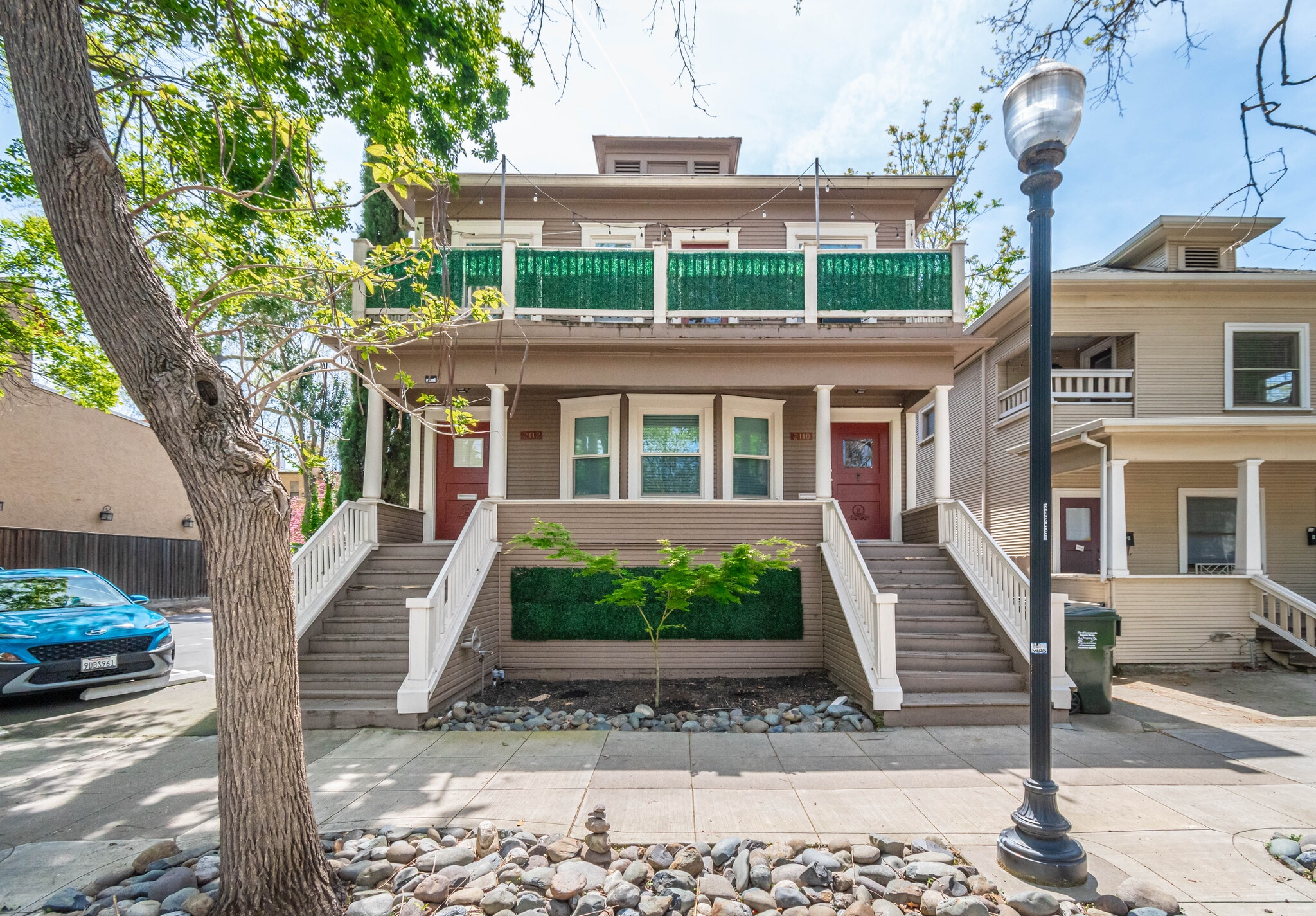 2110-2112 I St, Sacramento, CA à vendre Photo du bâtiment- Image 1 de 11