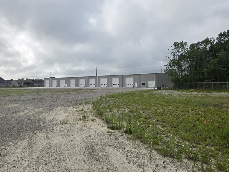 16001 Boyle Lane, Evansville, IN for lease - Primary Photo - Image 1 of 5