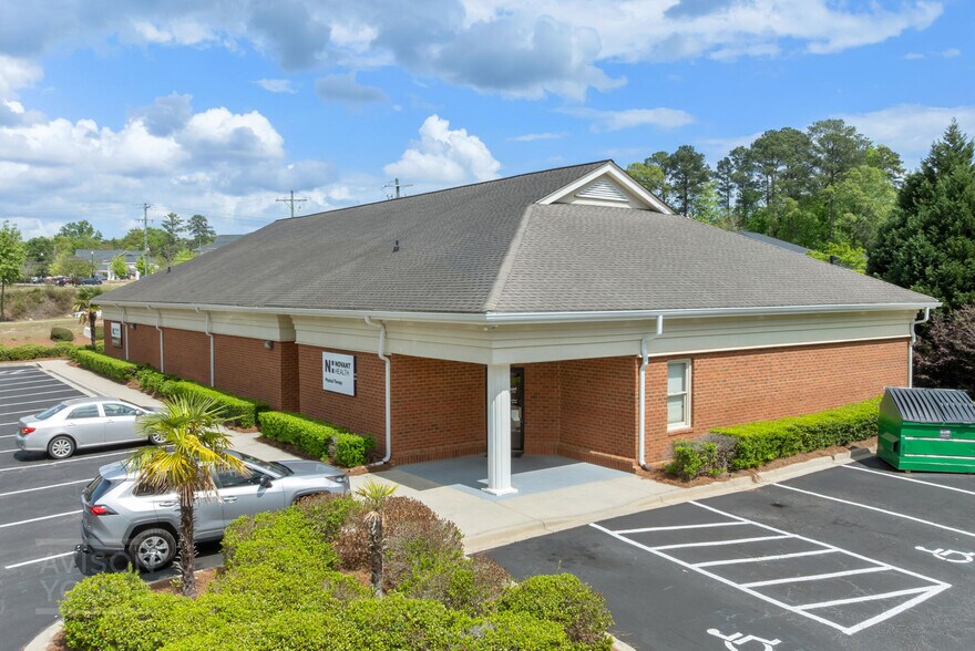 7659 Garners Ferry Rd, Columbia, SC à vendre - Photo du bâtiment - Image 2 de 16