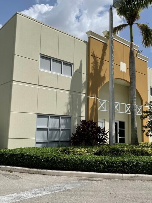 11231 NW 20th St, Miami, FL for lease Interior Photo- Image 1 of 3