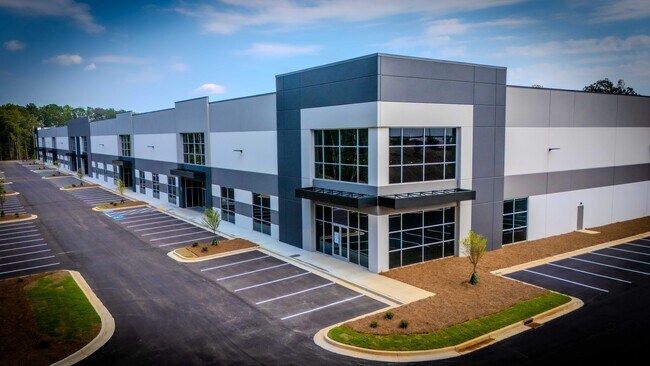 More details for 5720 Trade Dr, Alpharetta, GA - Industrial for Lease