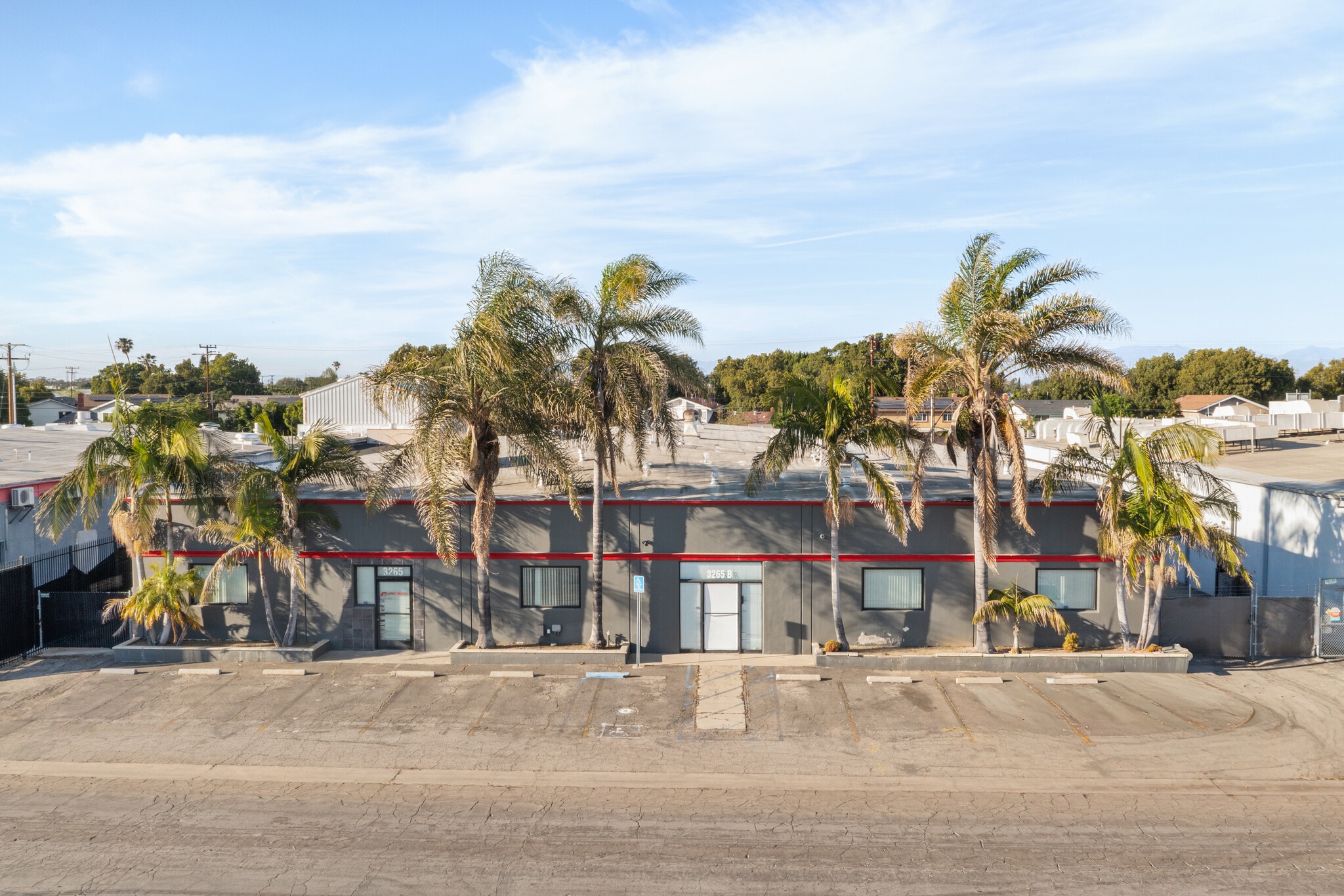 3265 E 59th St, Long Beach, CA for sale Primary Photo- Image 1 of 39