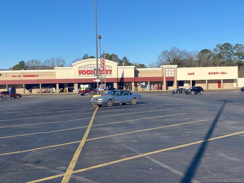 311 N Main St, LaFayette, GA for lease - Building Photo - Image 3 of 6