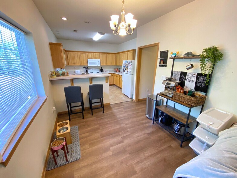 1515 Park Avenue, Warrensburg, MO à vendre - Photo intérieure - Image 3 de 22