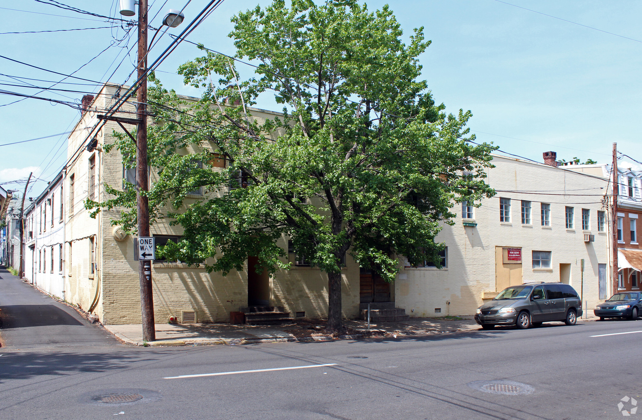 943-951 W Chew St, Allentown, PA for sale Primary Photo- Image 1 of 1