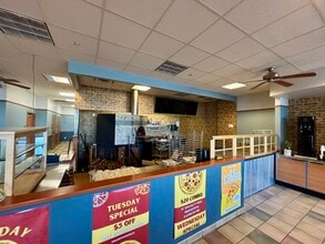 644 Migaldi Ln, Lansing, MI à louer Photo intérieure- Image 2 de 8