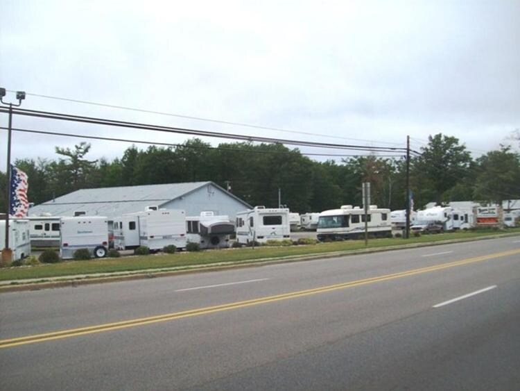 2424 W Houghton Lake Dr, Prudenville, MI for sale - Building Photo - Image 2 of 5