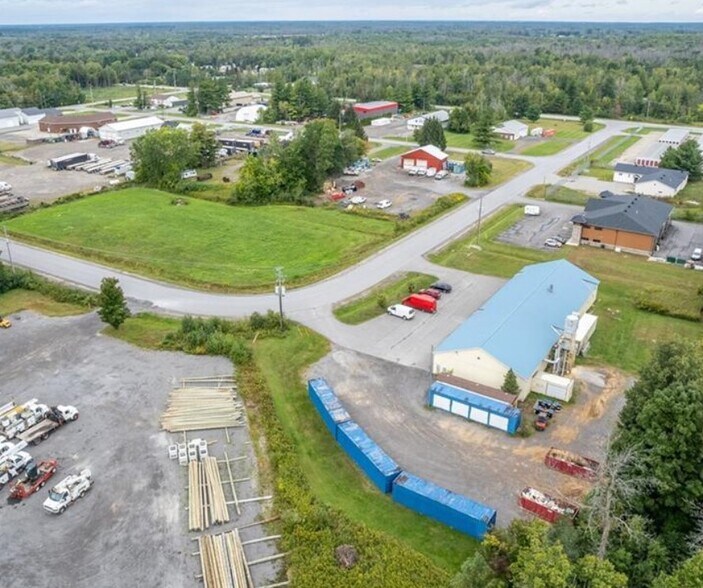 17 Precision Dr, Kemptville, ON à vendre - Photo du bâtiment - Image 1 de 1