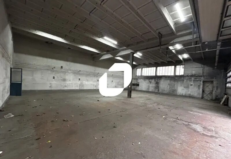 Flex in Aubervilliers for lease Interior Photo- Image 1 of 12