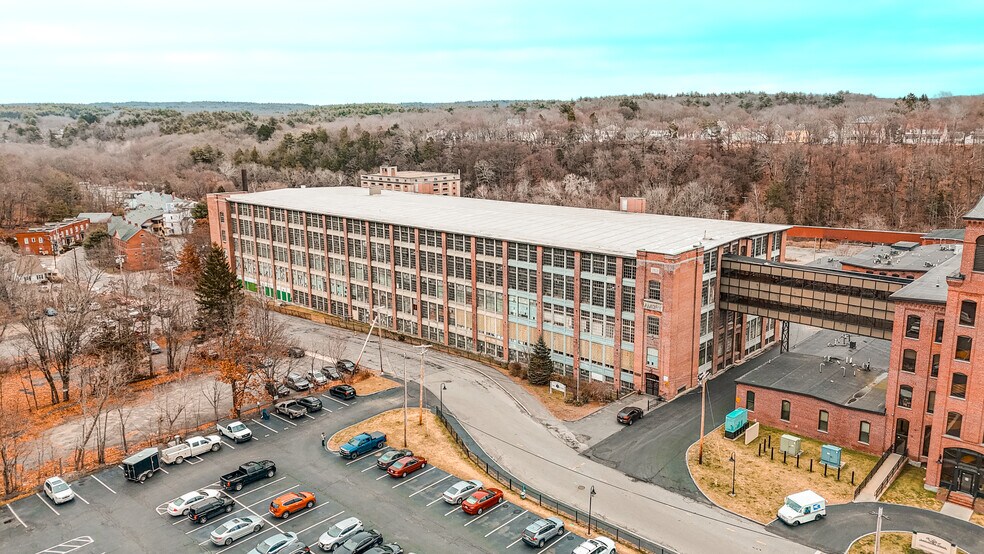 75 Green St, Clinton, MA for lease - Building Photo - Image 2 of 28