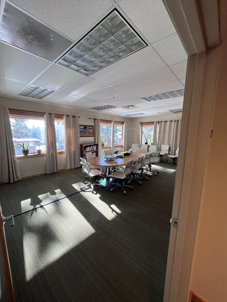 893-899 Tahoe Blvd, Incline Village, NV for lease - Interior Photo - Image 3 of 4