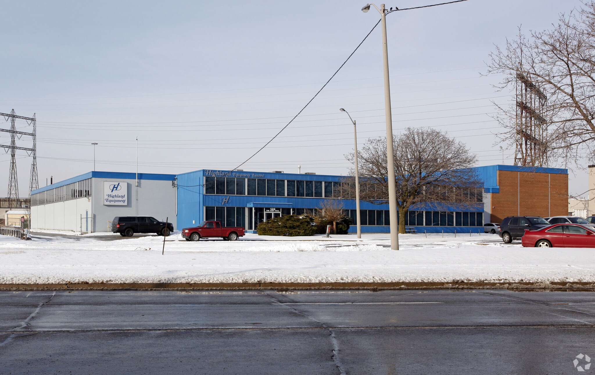 136 The East Mall, Toronto, ON à vendre Photo principale- Image 1 de 1