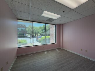 Plus de détails pour 3050 Royal Blvd S, Alpharetta, GA - Bureau/Médical à louer