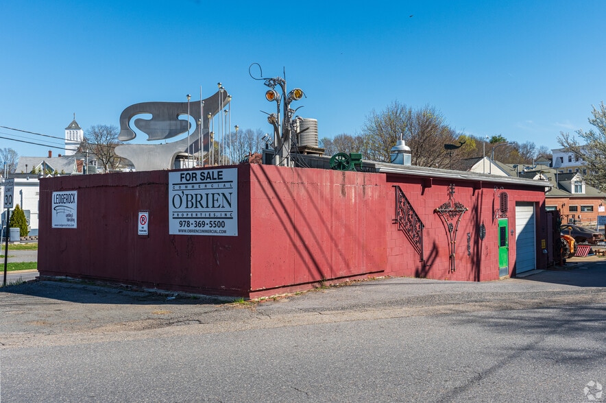 2 Loring Street, Hudson, MA for lease - Building Photo - Image 3 of 9