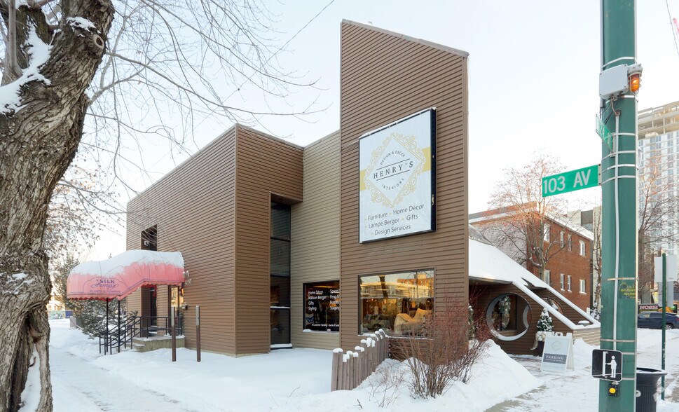 10247 124th St NW, Edmonton, AB à vendre - Photo principale - Image 1 de 1