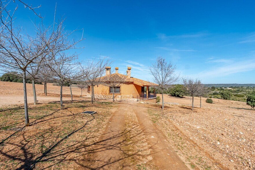 Vía, 18, Argamasilla de Alba, Ciudad Real for sale - Building Photo - Image 2 of 6