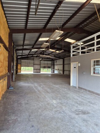 Plus de détails pour 701 E Pine St, Edgewood, TX - Flex à vendre