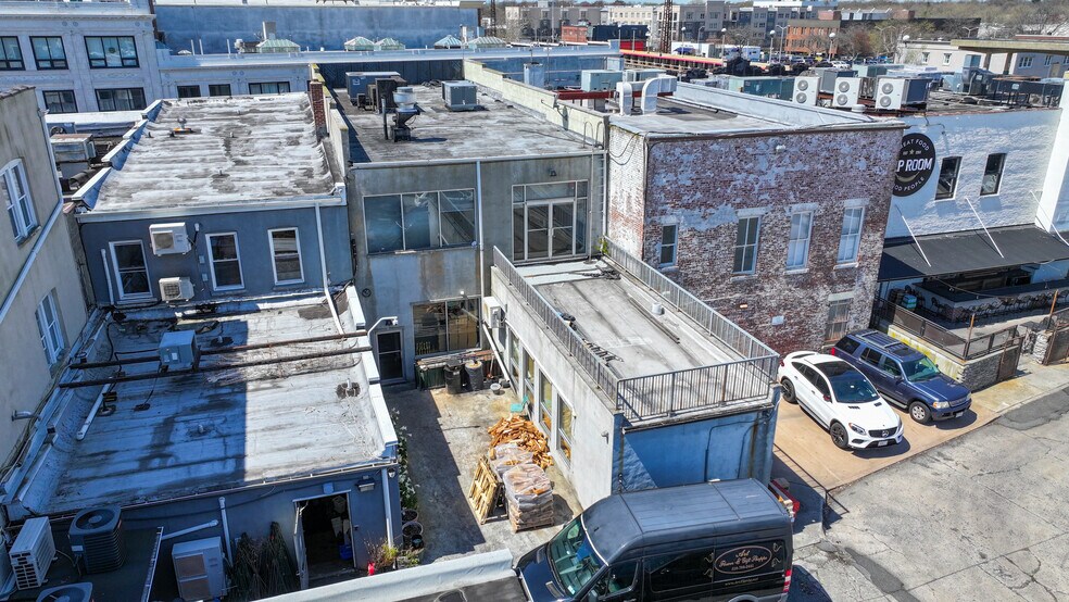 43 N Village Ave, Rockville Centre, NY à vendre - Photo du bâtiment - Image 3 de 6