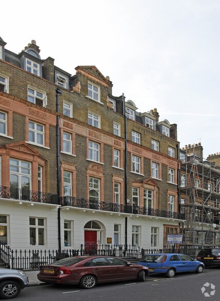 55-56 Russell Sq, Londres à louer - Photo du bâtiment - Image 3 de 3