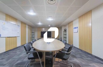 Bureau dans Lieusaint à louer Photo intérieure- Image 1 de 18