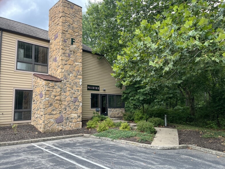 1000 Germantown Pike, Plymouth Meeting, PA à vendre - Photo du bâtiment - Image 3 de 8