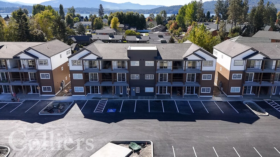 1717 Element Ln, Sandpoint, ID for sale - Building Photo - Image 2 of 16