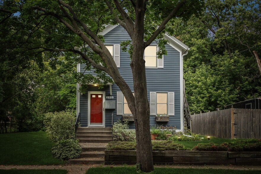 195 Oneida St, Saint Paul, MN for sale - Building Photo - Image 1 of 35