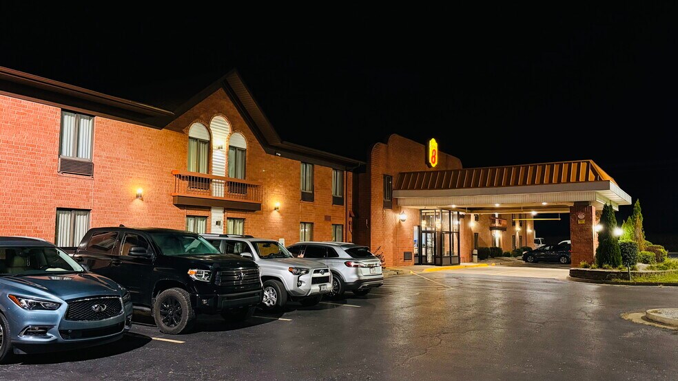 2055 E 5th St, Metropolis, IL à vendre - Photo du bâtiment - Image 2 de 12