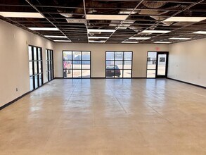 307 2nd St, Pleasanton, TX à louer Photo intérieure- Image 2 de 8