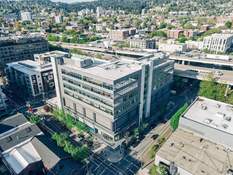 1400 NW Northrup St, Portland, OR for lease - Building Photo - Image 2 of 13