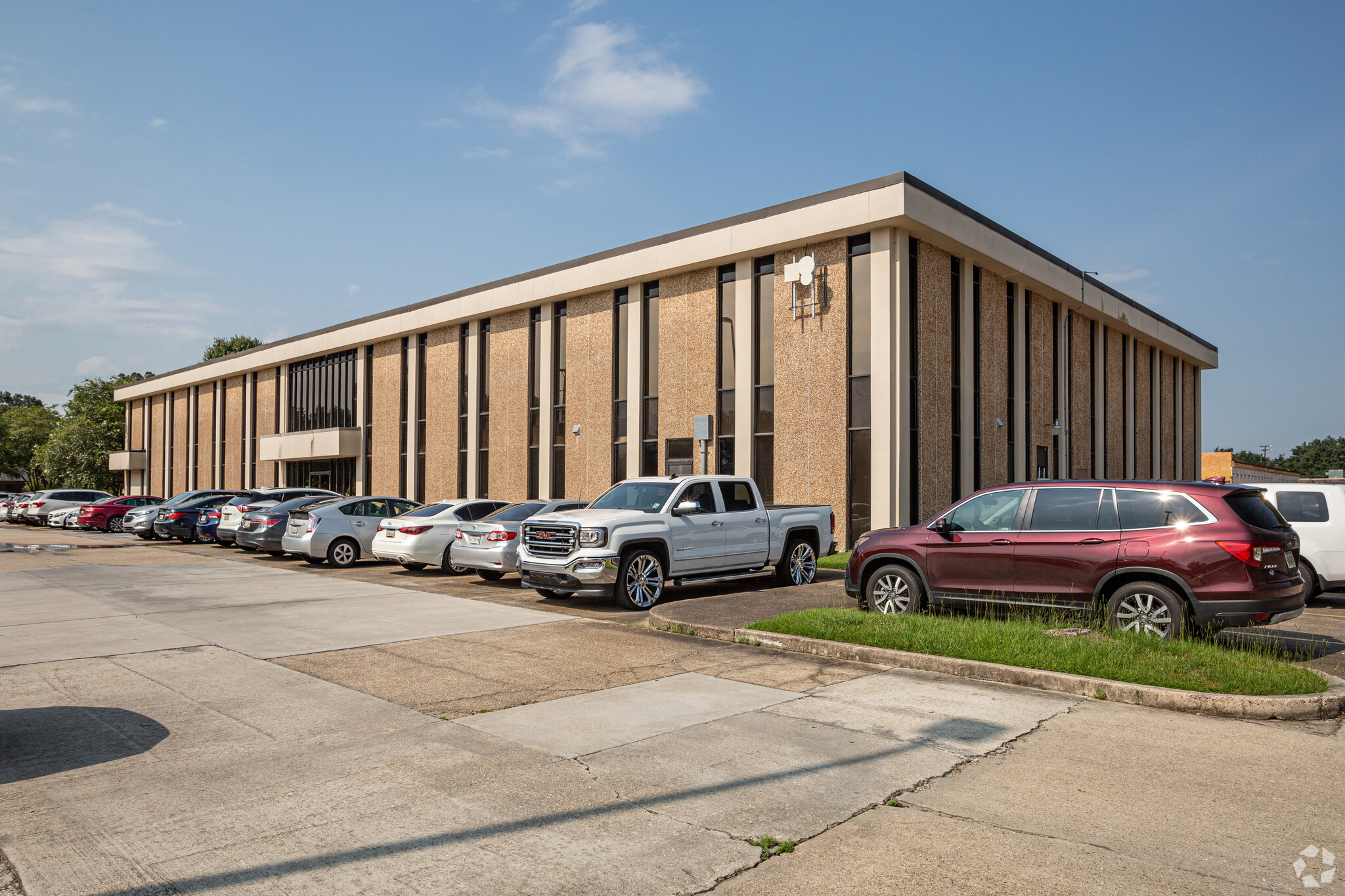 8281 Goodwood Blvd, Baton Rouge, LA à vendre Photo du bâtiment- Image 1 de 1