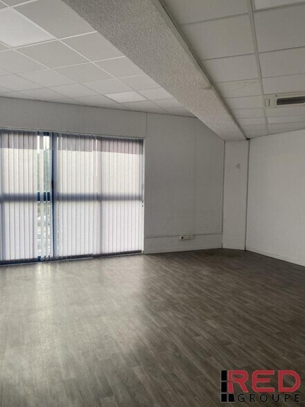 Bureau dans Aubagne à vendre - Photo intérieure - Image 3 de 5