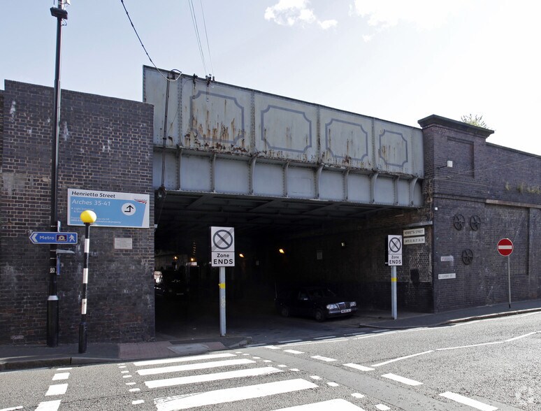 Henrietta St, Birmingham à louer - Photo du bâtiment - Image 2 de 5