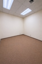 1001 W Cypress Creek Rd, Fort Lauderdale, FL à louer Photo intérieure- Image 2 de 11