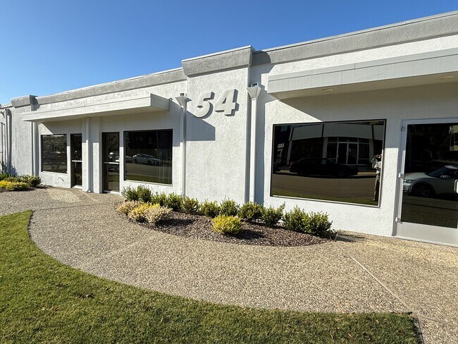 Plus de détails pour 54 Mark Dr, San Rafael, CA - Flex à vendre