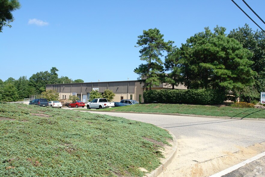 1890 Swarthmore Ave, Lakewood, NJ à louer - Photo du bâtiment - Image 2 de 3