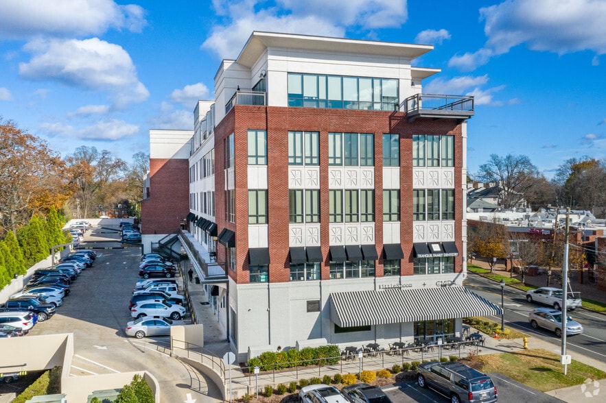 2820 Selwyn Ave, Charlotte, NC for lease - Building Photo - Image 3 of 10