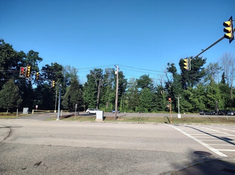 510 Southbridge, Auburn, MA for sale - Building Photo - Image 2 of 4