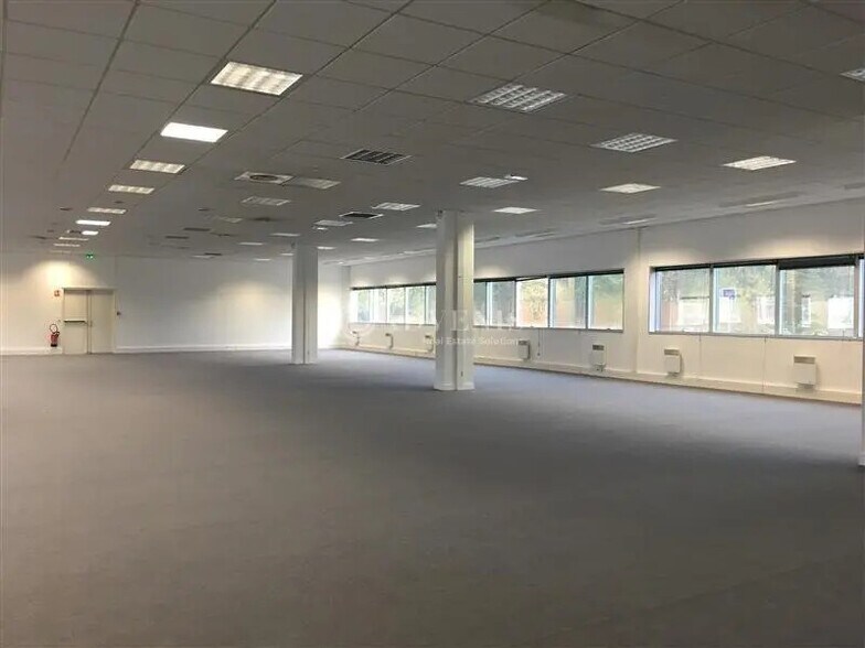 Bureau dans Guyancourt à louer - Photo intérieure - Image 3 de 5