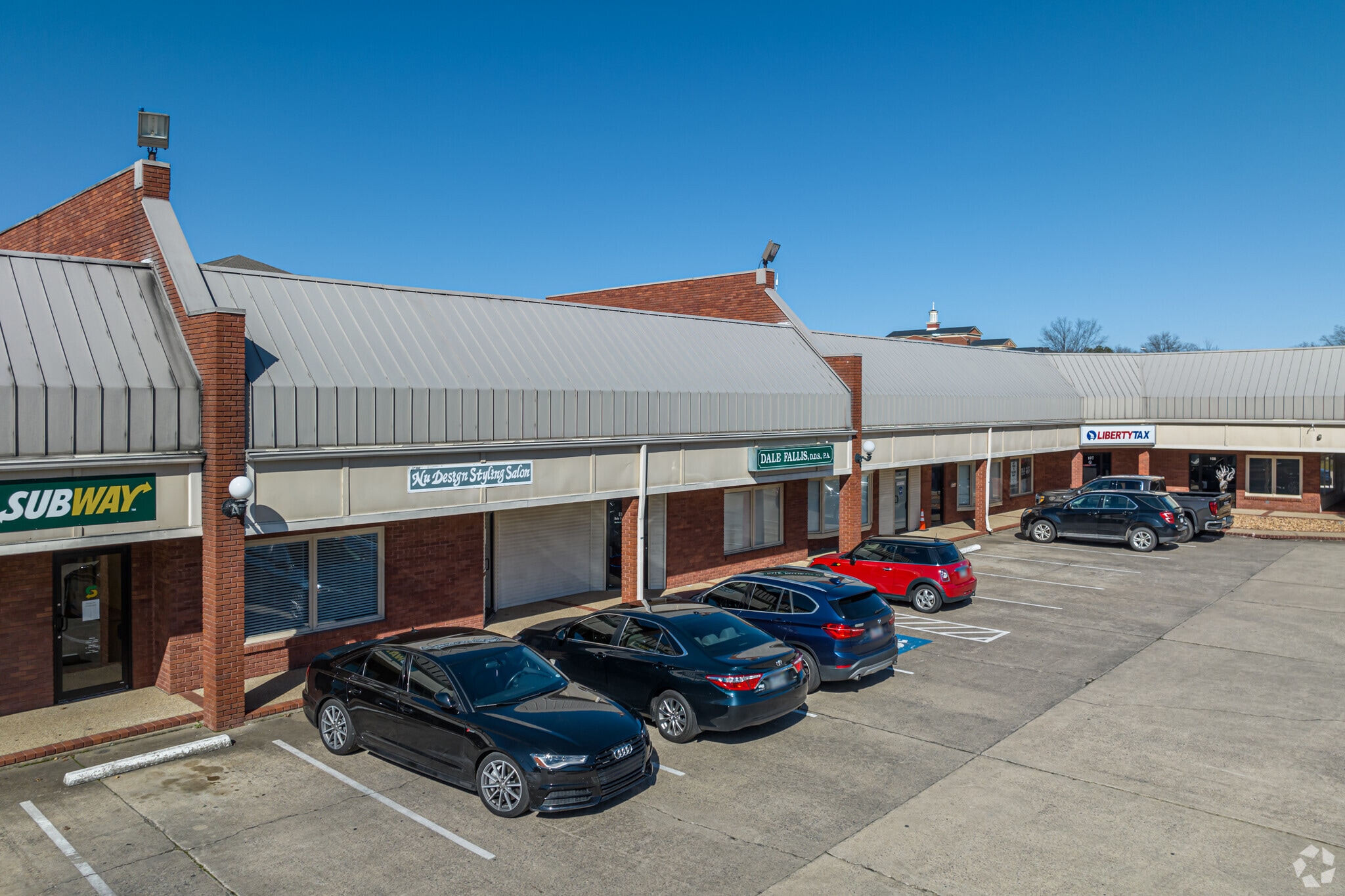 10500 W Markham St, Little Rock, AR for lease Primary Photo- Image 1 of 6