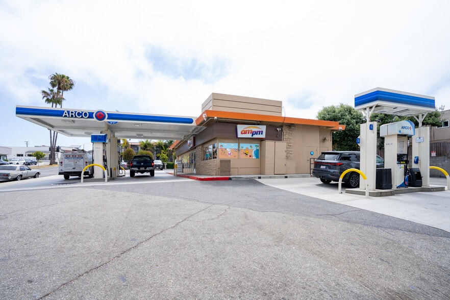 1002 Manhattan Beach Blvd, Manhattan Beach, CA for sale - Building Photo - Image 3 of 9