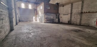 Plus de détails pour Riverway Industrial Estate, Trowbridge - Industriel à louer