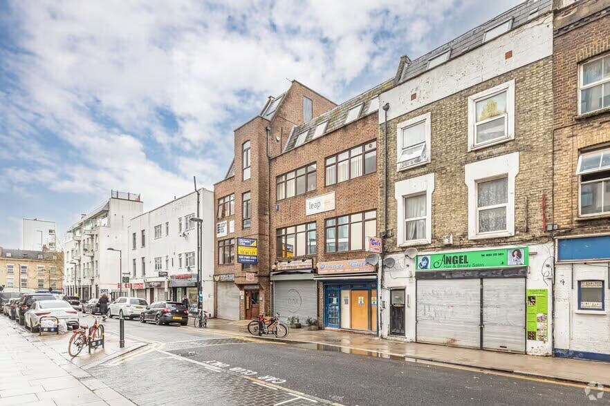 5-7 Wells Ter, Londres à louer - Photo du bâtiment - Image 1 de 10