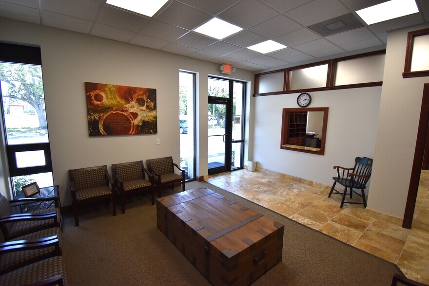 816 US Highway 1, Sebastian, FL à vendre - Photo du bâtiment - Image 2 de 20