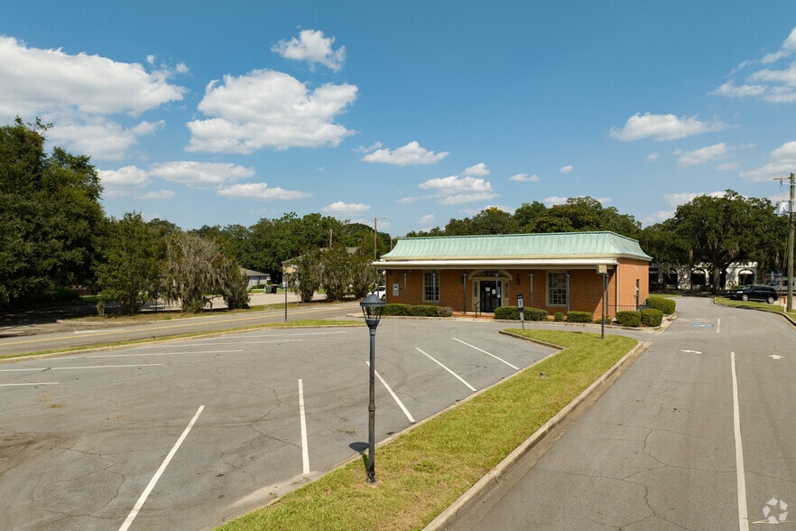 2505 Abercorn St, Savannah, GA for sale - Building Photo - Image 2 of 20