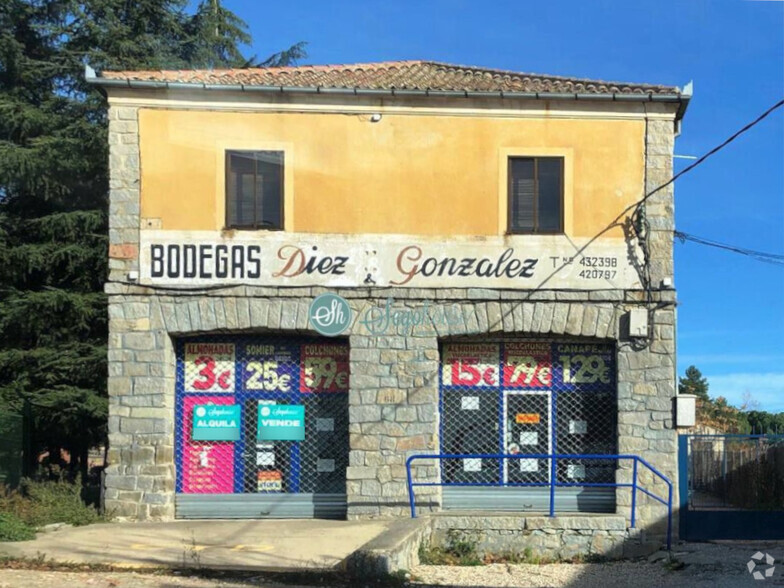 Vente au détail dans Segovia, SEG à vendre - Photo principale - Image 1 de 13