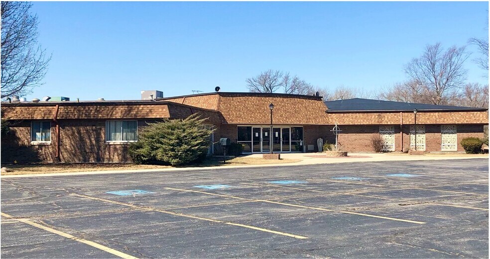 5920 Waite St, Merrillville, IN à vendre - Photo du bâtiment - Image 3 de 35