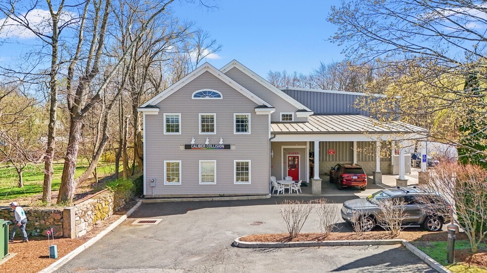 27R Catoonah Street, Ridgefield, CT for sale - Building Photo - Image 2 of 7