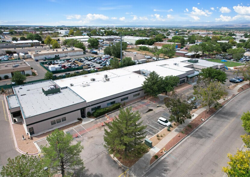 5100 Masthead St NE, Albuquerque, NM à vendre - Photo du bâtiment - Image 3 de 8