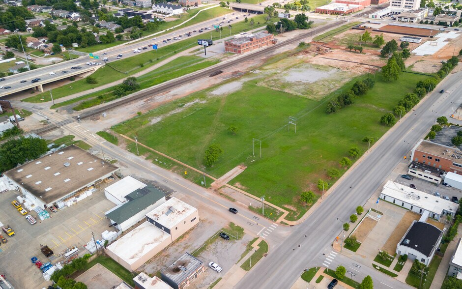 1500 Broadway Ave, Oklahoma City, OK à vendre - Aérien - Image 3 de 10